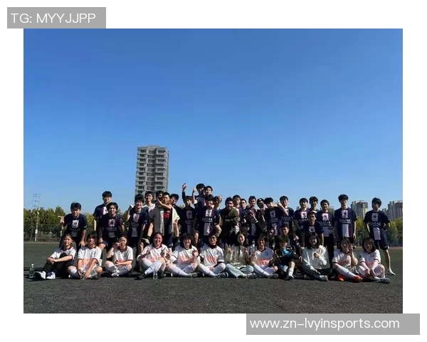 北京理工大学足球队奋勇争先展现青春风采助力校园文化建设与体育精神传播